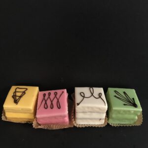 Petit fours