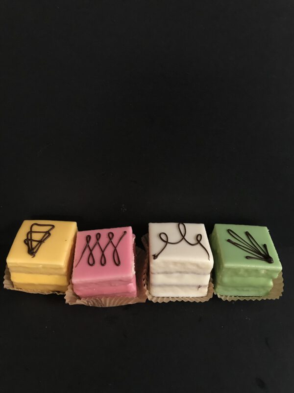Petit fours