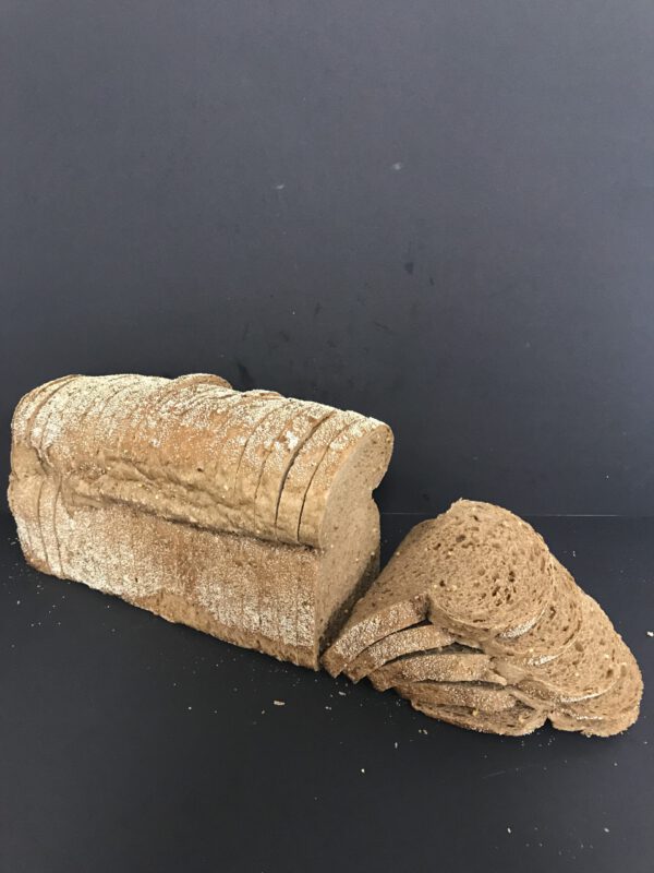 Waldcorn gries (heel bruin meergranenbrood gedecoreerd met gries)