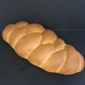 Heel wit brood, gevlochten (voorheen: vlechtbrood)