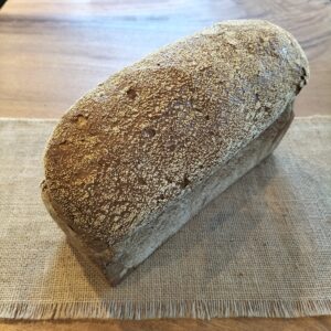 Waldcorn gries half (half bruin meergranenbrood gedecoreerd met gries)
