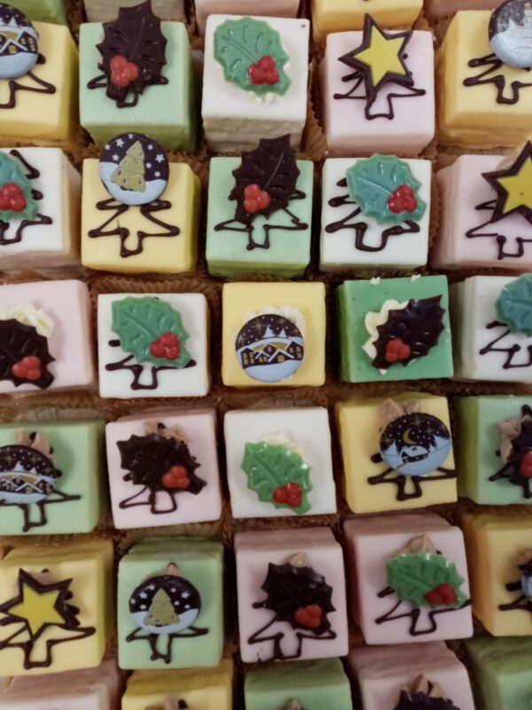 Kerst petit fours