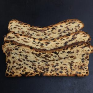Krentenwegge (heel wit vruchtenbrood met krenten)