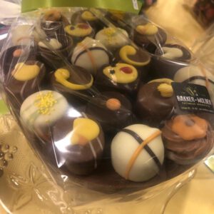 Chocolade ei gevuld met bonbons